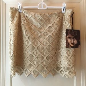 NWT BB Dakota Crochet Knit Lace Skirt